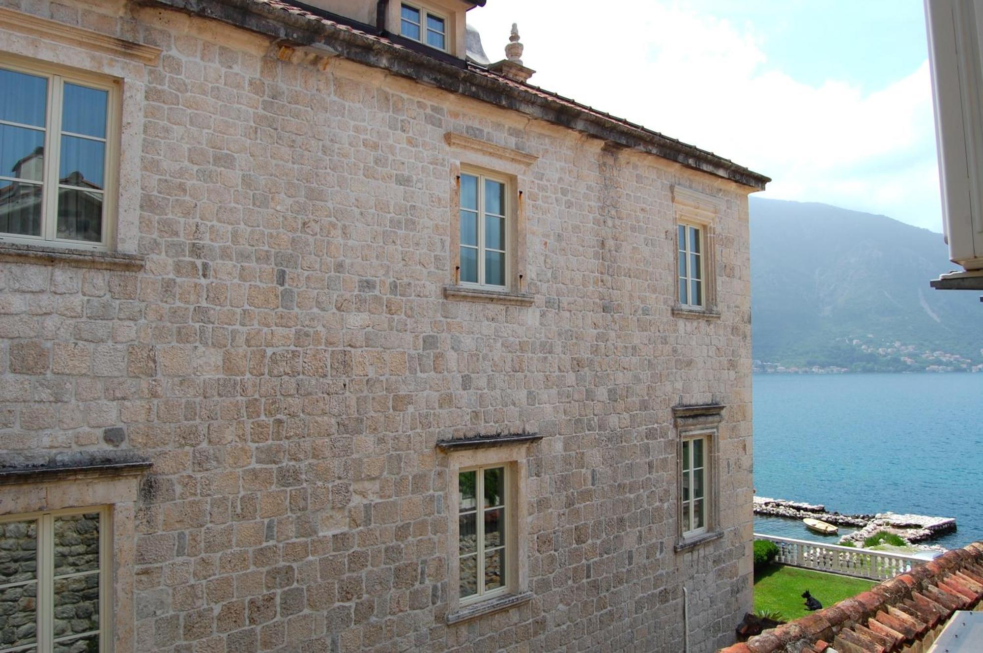 Hotel Sara Kotor Exterior photo